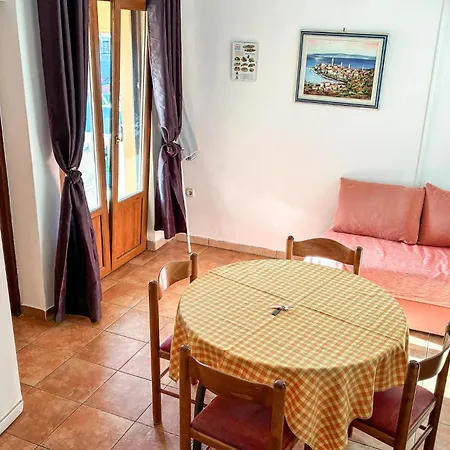2 Bedroom Pet Friendly In Rab